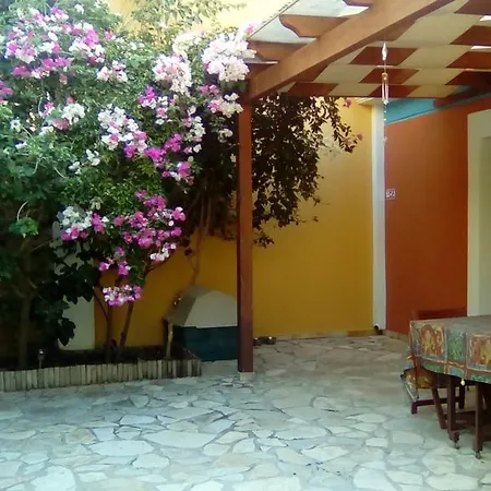 Villa Danais *